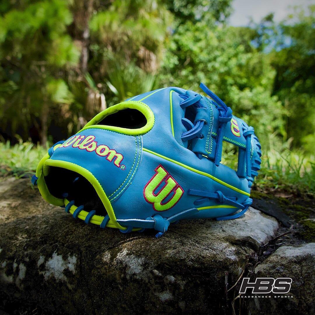 2024 Wilson A2000 1786 11.5" Infield Baseball Glove: Sky Blue & Optic Yellow - Image 3