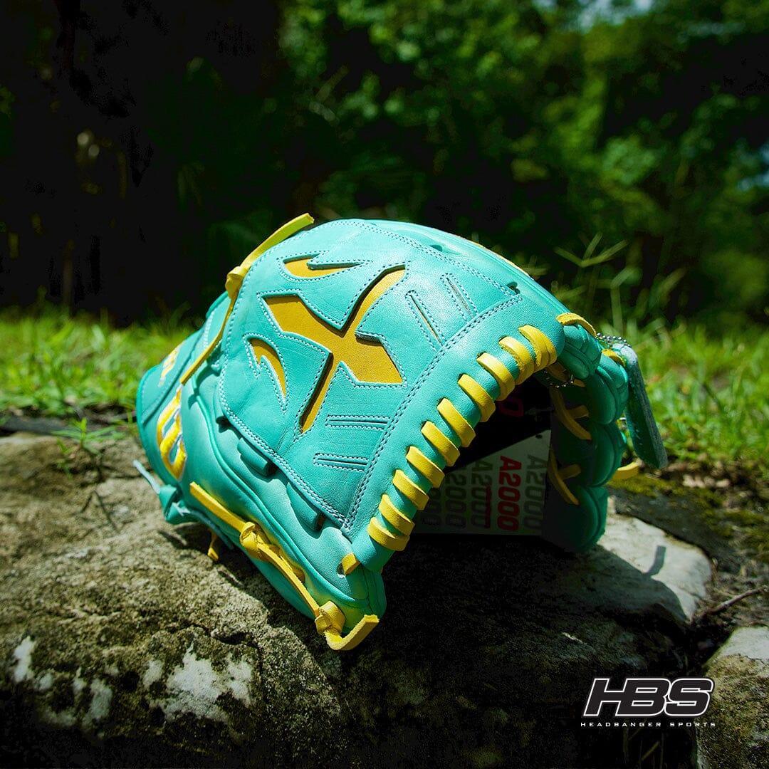 2024 Wilson A2000 B23 12" Pitcher's Baseball Glove: Seafoam & Yellow - Image 6