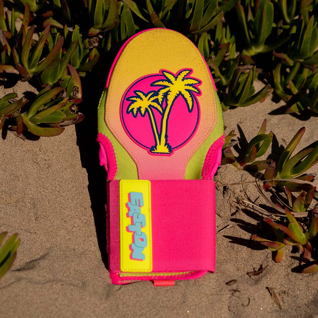 Easton Spring Break Collection Sliding Mitt: ESLDMITT - Image 6