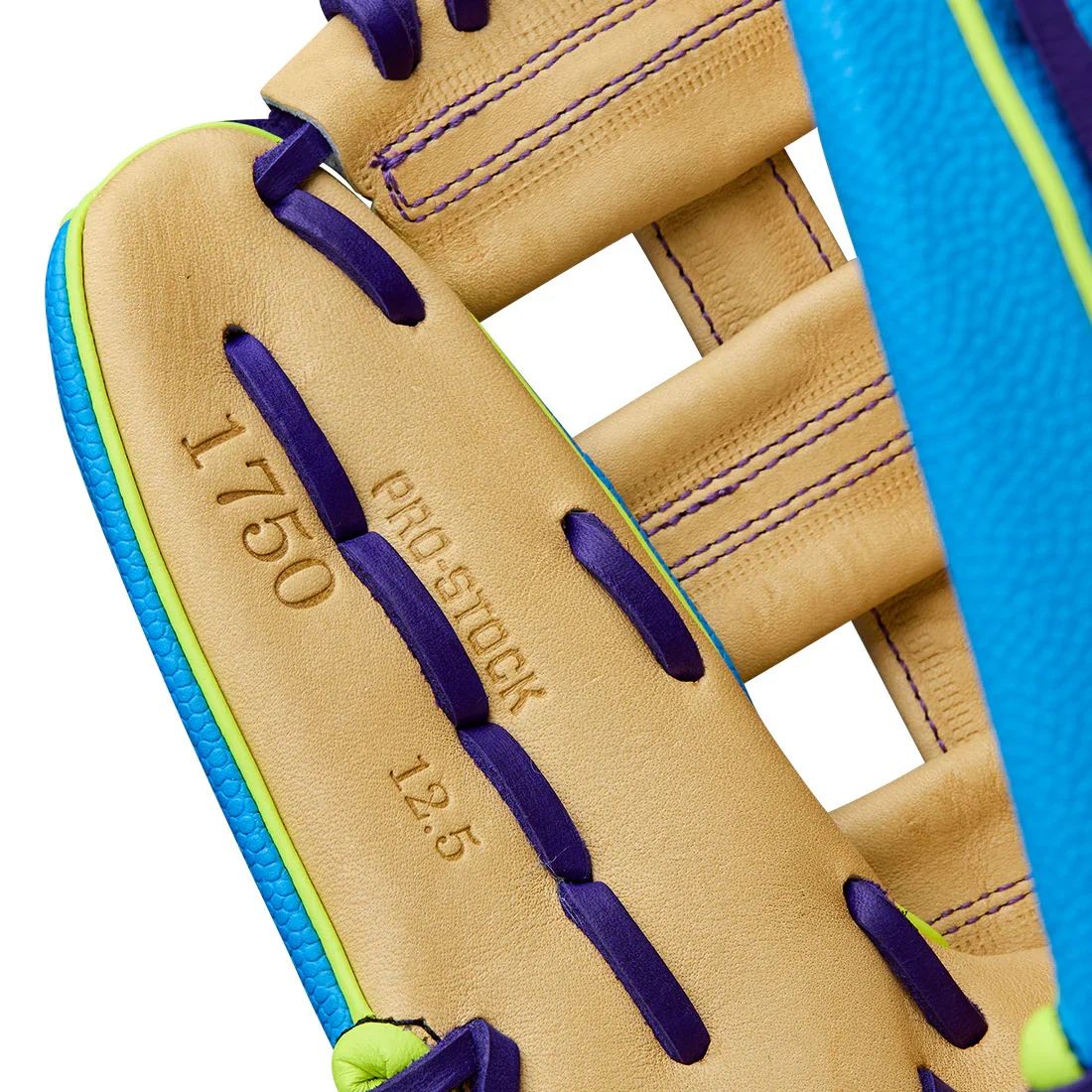 Wilson A2000 1750SS 12.5" Winter Collection Baseball Glove: WBW104006125 - Image 9